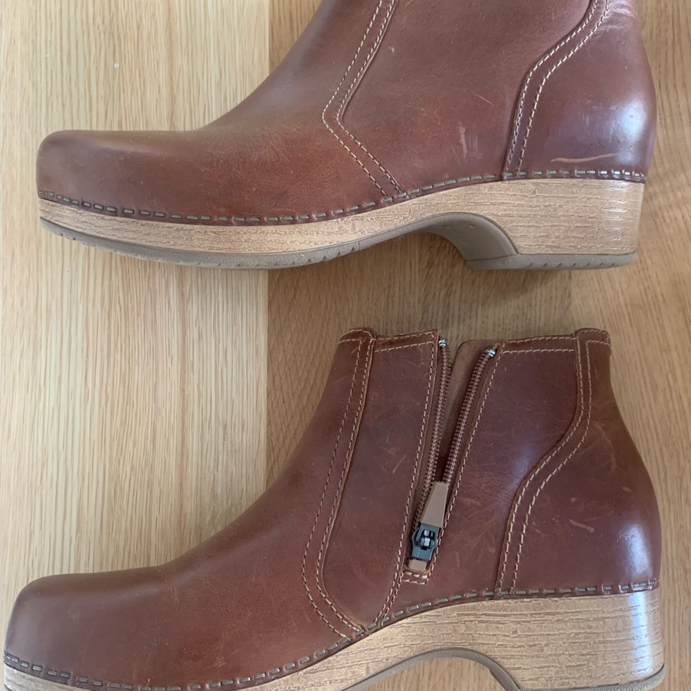 DANSKO fabulous Brown Leather Ankle Boots